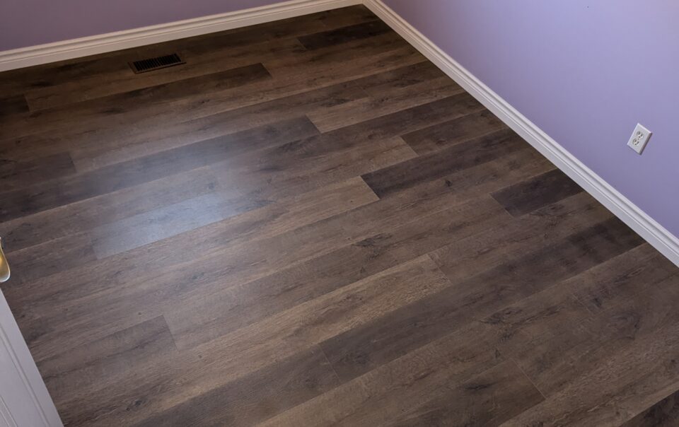 Vinyl Flooring Installation Contractor in Guelph